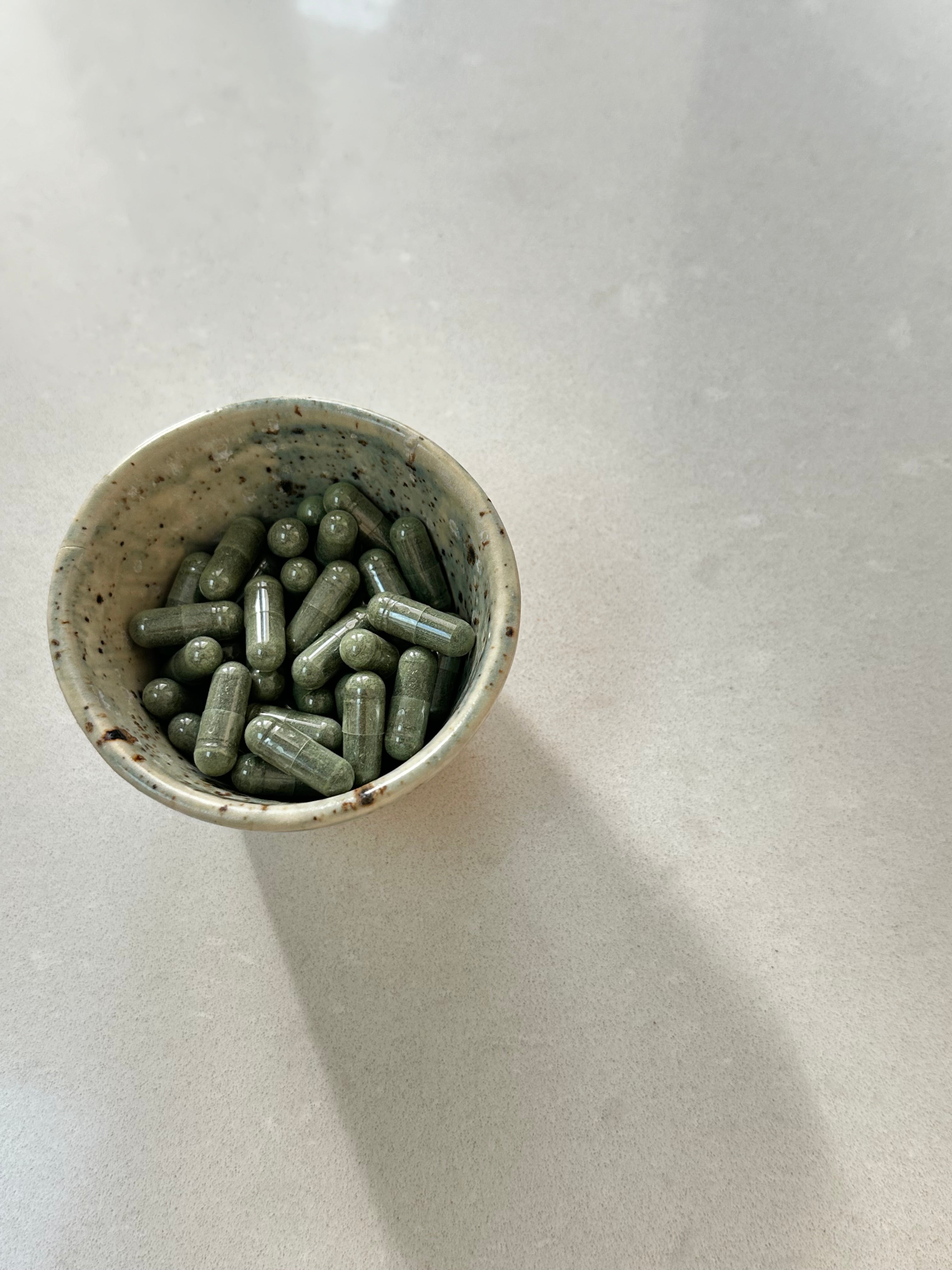 Bone Broth vs Collagen supplements: What's Actually in the Scoop